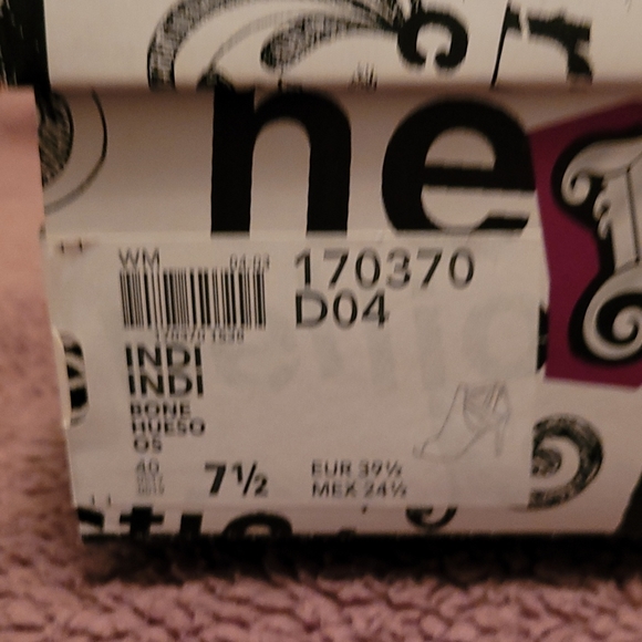 Shoes - Picture 2 of 2